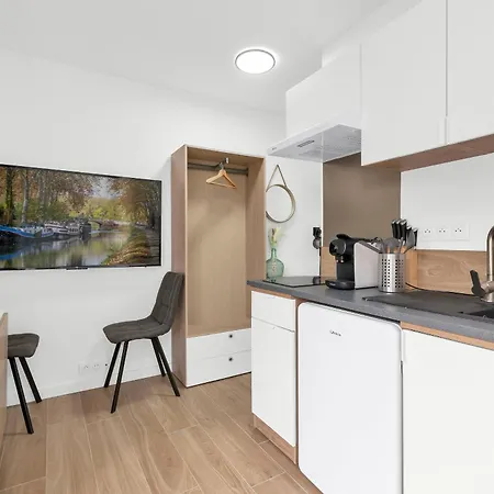 L Atmosphere Tendre *